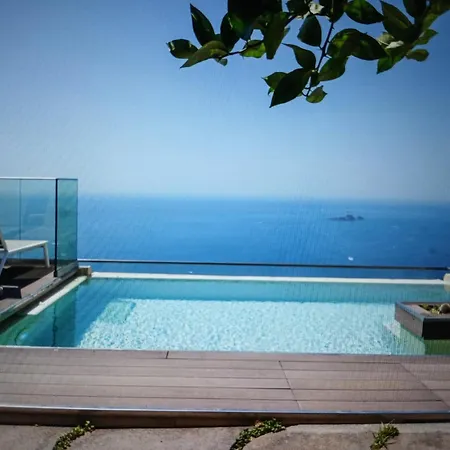 With The Most Incredible View Of The Costiera Amalfitana Positano